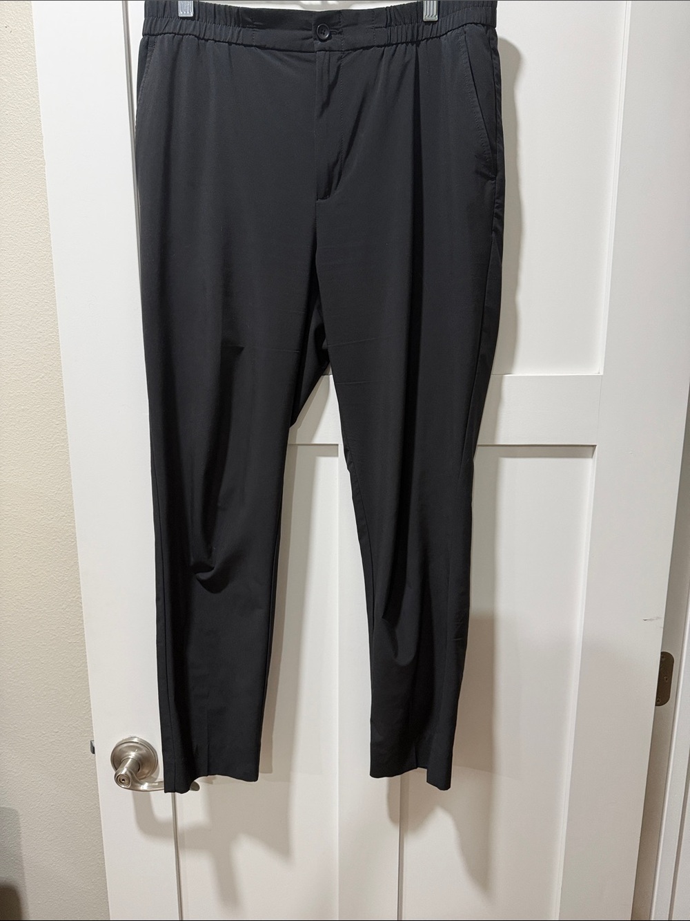Banana Republic Black Pull-On Stretch Capris